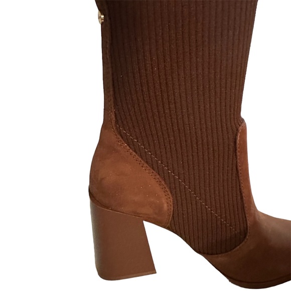 Sculpted block heel boot - Picture 3 of 9